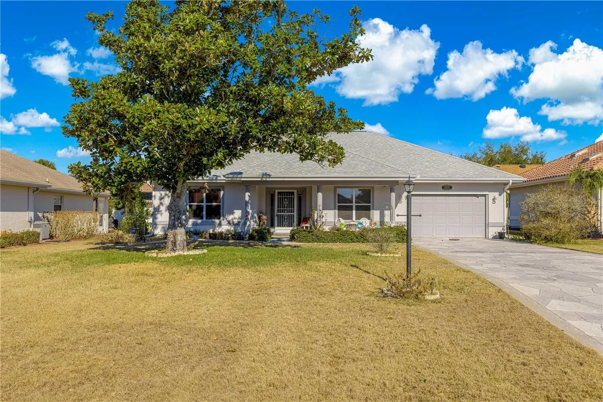 Property Slideshow image 1 of 39 | 11215 se 175th ln, Summerfield, FL, 34491