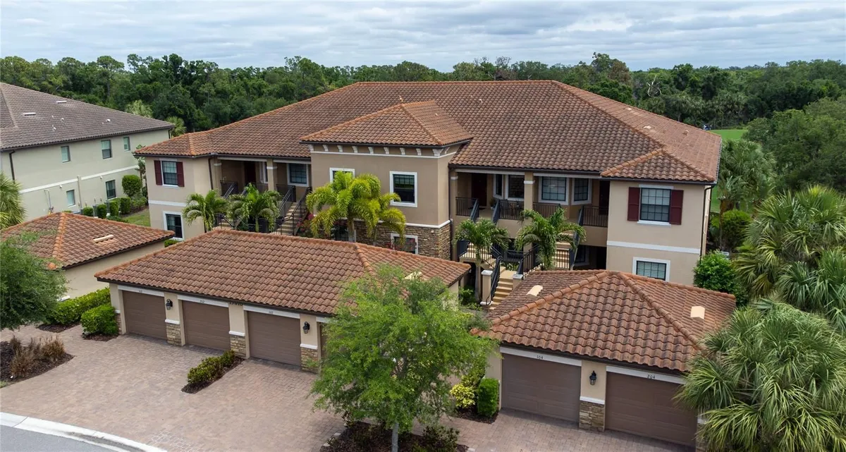 Property Slideshow image 1 of 37 | 13810 messina loop 203, Bradenton, FL, 34211