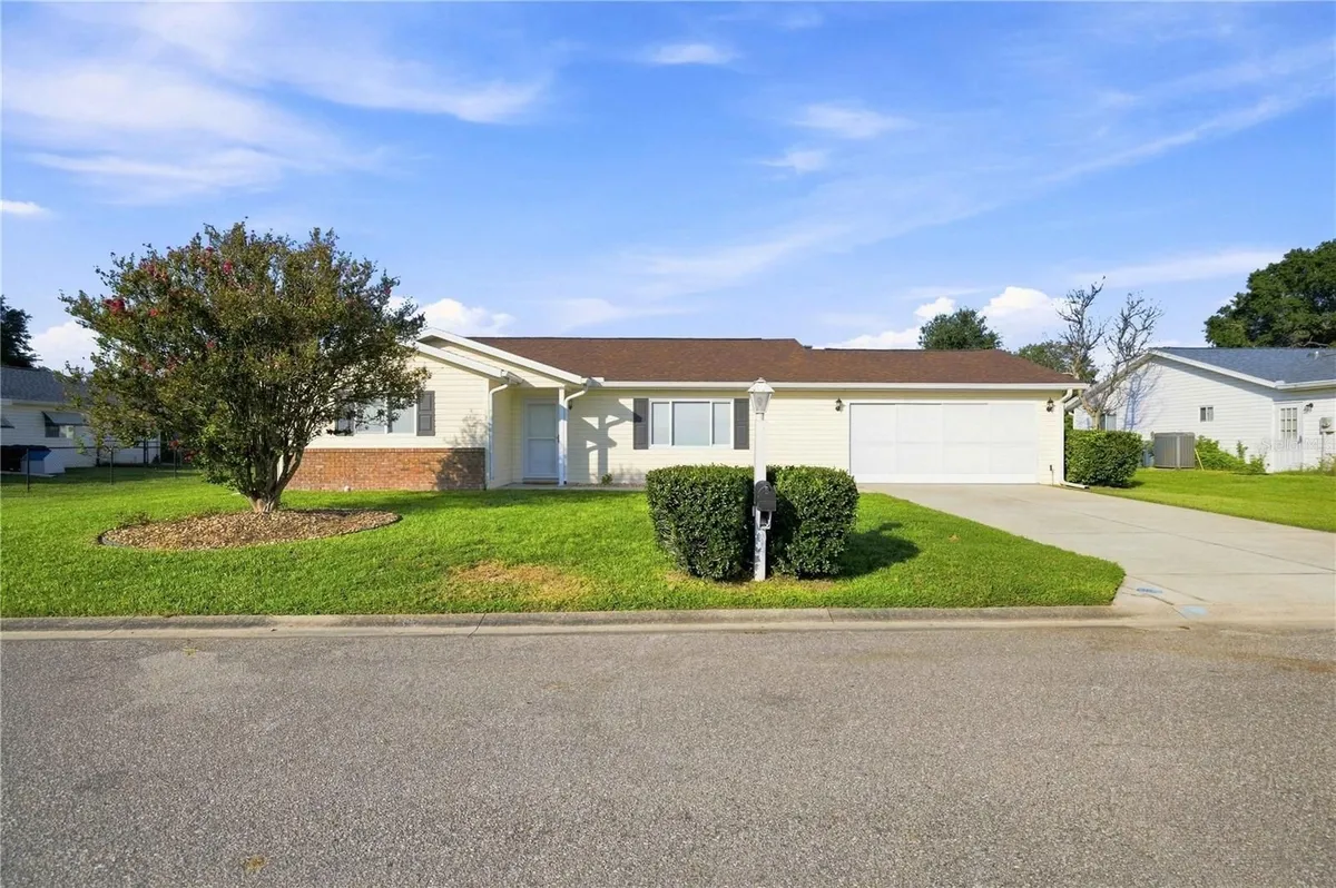Property Slideshow image 1 of 47 | 17960 se 108th ct, Summerfield, FL, 34491