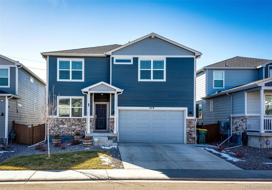 Property Slideshow image 1 of 41 | 379 silver rock trl, Castle Rock, CO, 80104