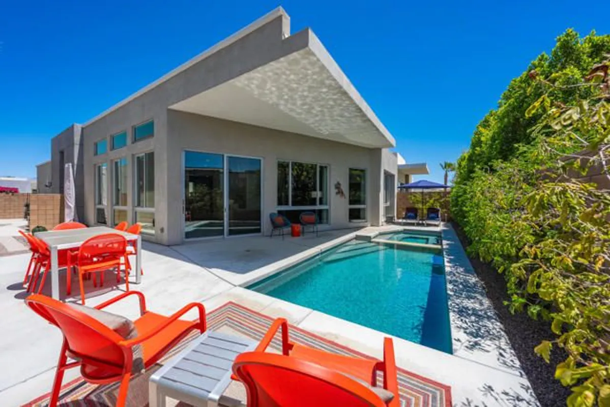 Property Slideshow image 1 of 61 | 4270 amber ln, Palm Springs, CA, 92262