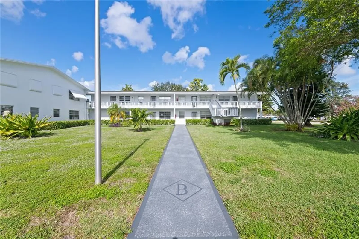 Property Slideshow image 1 of 19 | 39 prescott b # 39, Deerfield Beach, FL, 33442