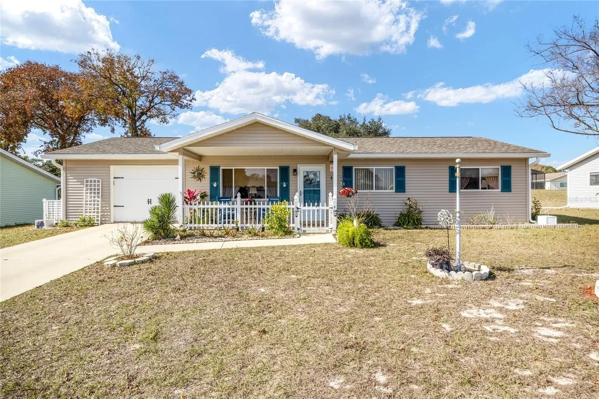 Property Slideshow image 1 of 48 | 11250 sw 78th ct, Ocala, FL, 34476