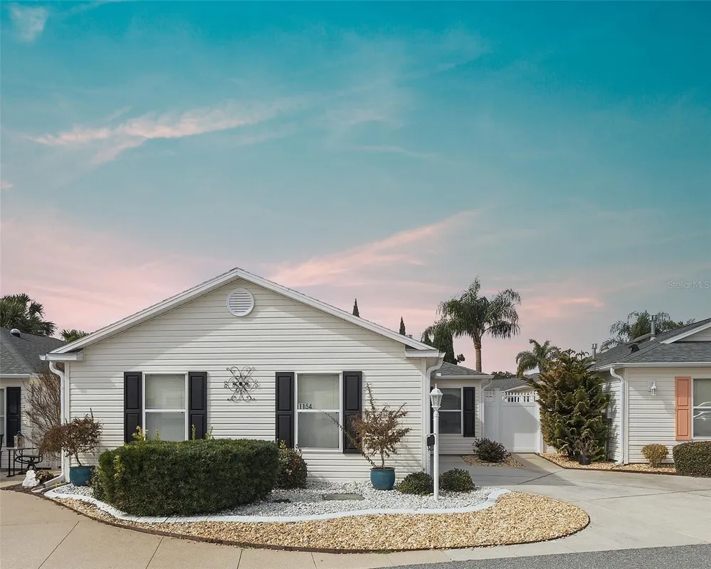Property Slideshow image 1 of 34 | 1154 elizabeth ct, The Villages, FL, 32162