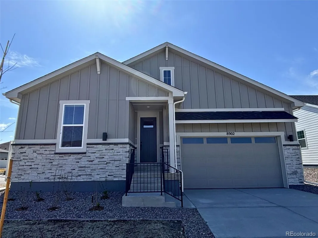 Property Slideshow image 1 of 30 | 8902 s riviera way, Aurora, CO, 80016