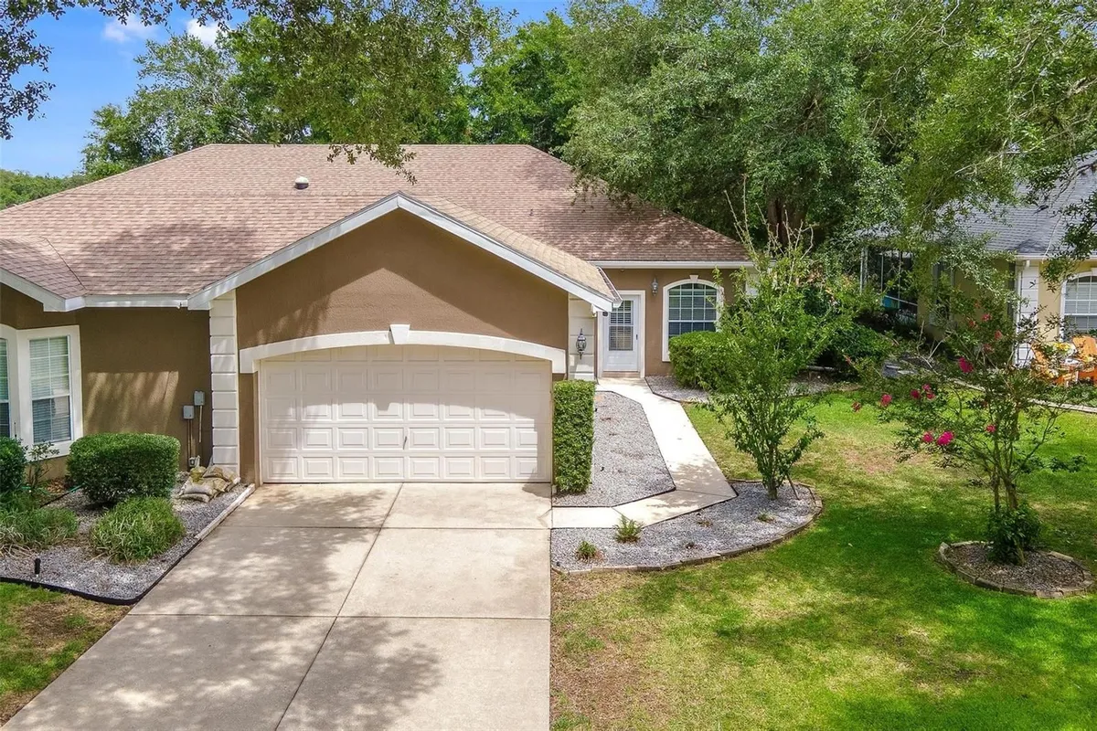 Property Slideshow image 1 of 47 | 6200 topsail rd, Lady Lake, FL, 32159