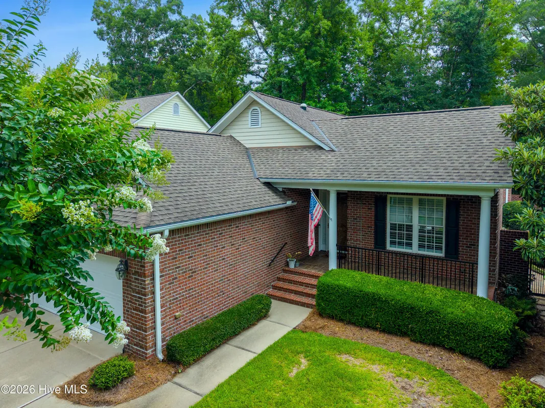 Property Slideshow image 1 of 50 | 1105 congressional ln, Wilmington, NC, 28411