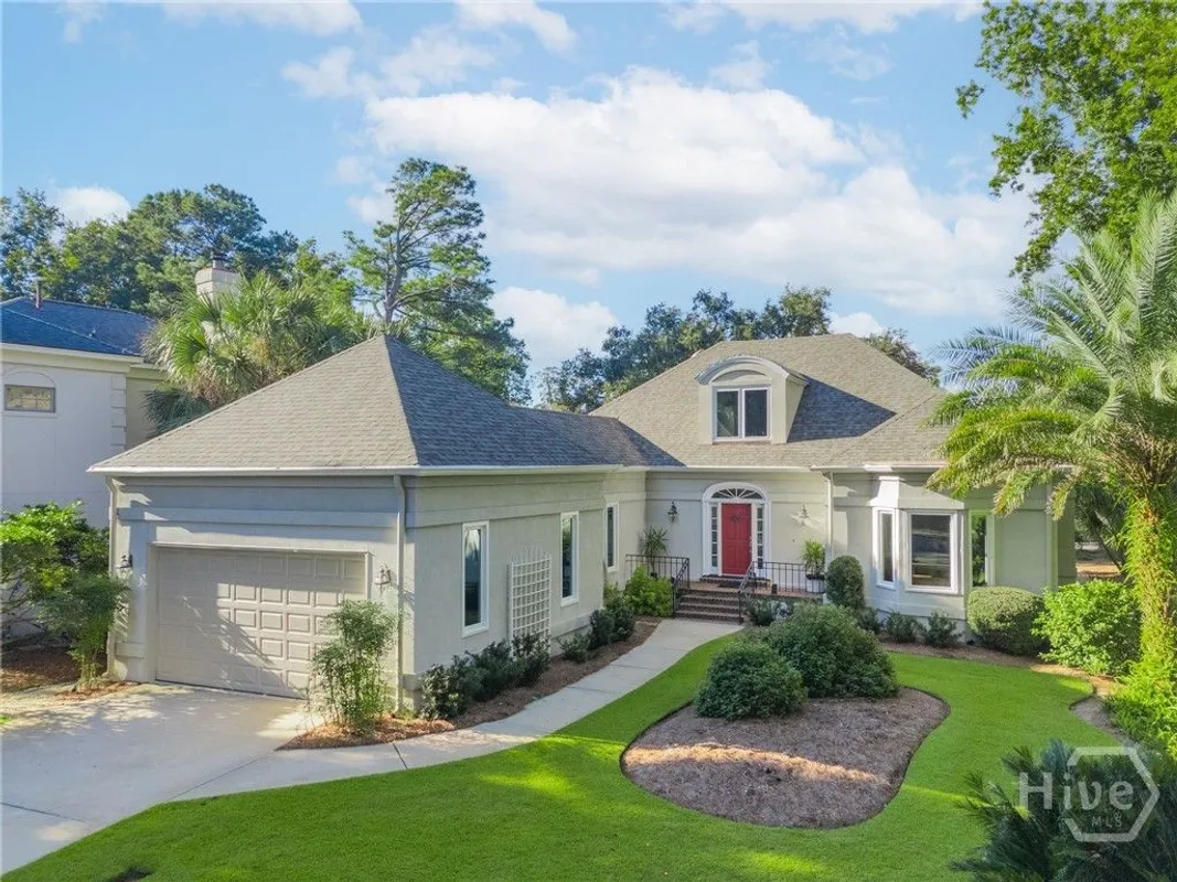 Property Slideshow image 1 of 39 | 1 bishopwood ct, Savannah, GA, 31411