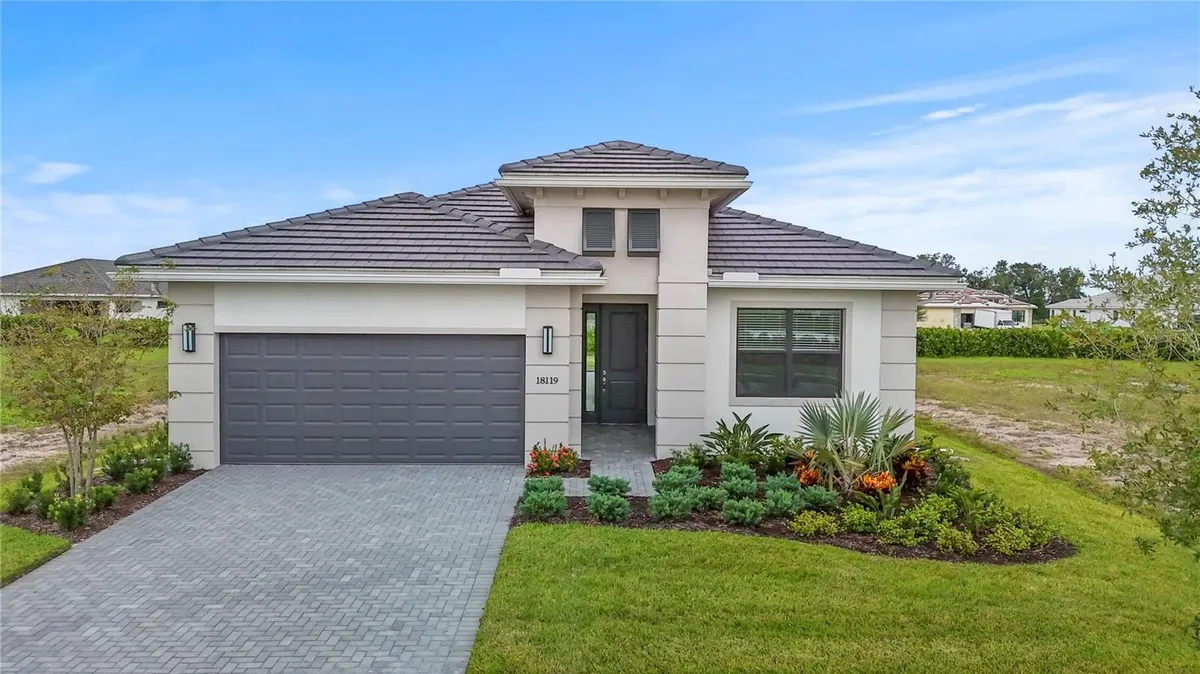 Property Slideshow image 1 of 61 | 18119 cresswind ter, Lakewood Ranch, FL, 34211