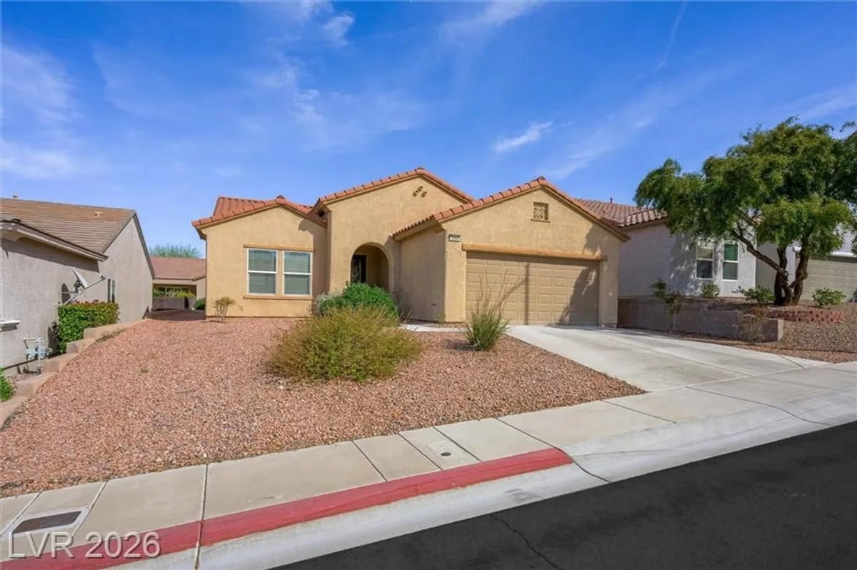 Property Slideshow image 1 of 47 | 2088 sawtooth mountain dr, Henderson, NV, 89044