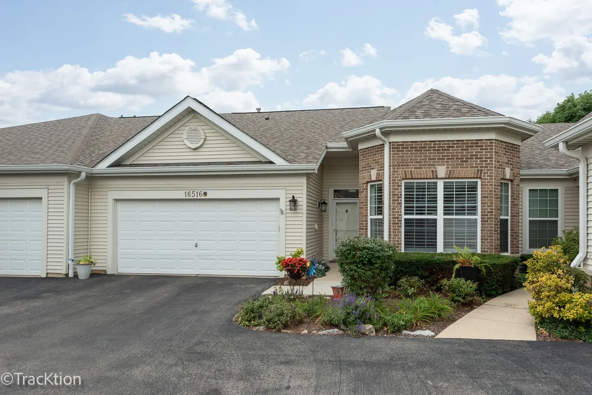 Property Slideshow image 1 of 15 | 16516 buckner pond way, Crest Hill, IL, 60403