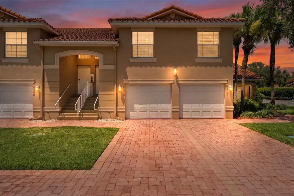 Property Slideshow image 1 of 26 | 5308 bowline ct, Oxford, FL, 34484