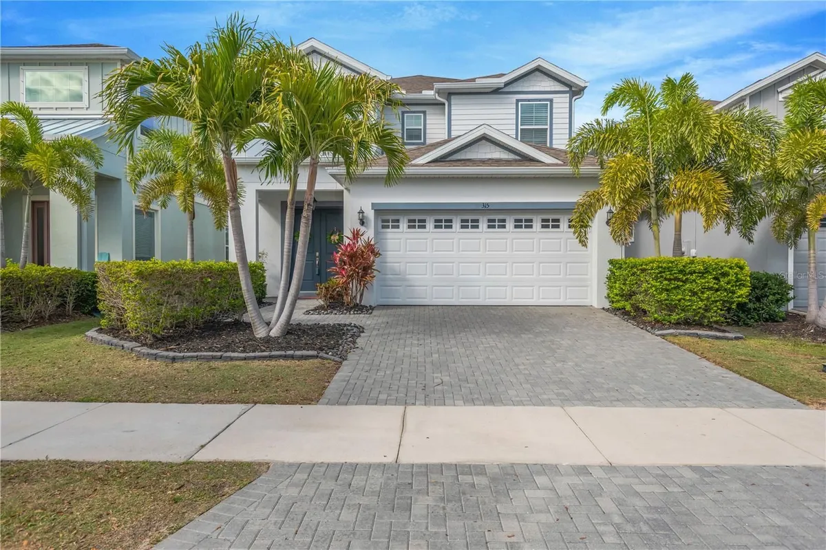 Property Slideshow image 1 of 79 | 315 blackrock ln, Apollo Beach, FL, 33572