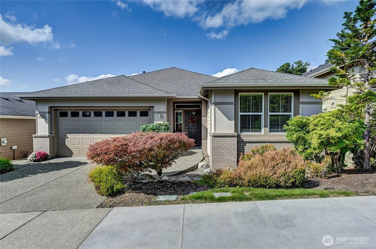 Property Slideshow image 1 of 32 | 13841 231st ln, Redmond, WA, 98053