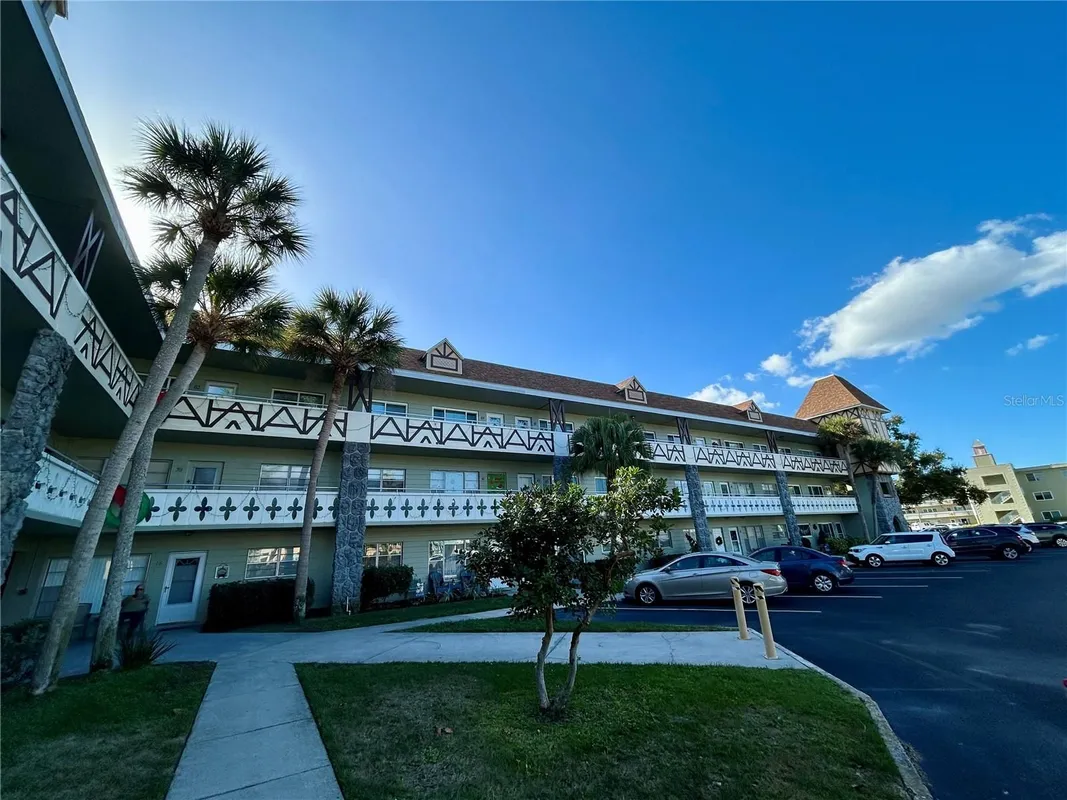 Property Slideshow image 1 of 45 | 2447 ecuadorian way 37, Clearwater, FL, 33763