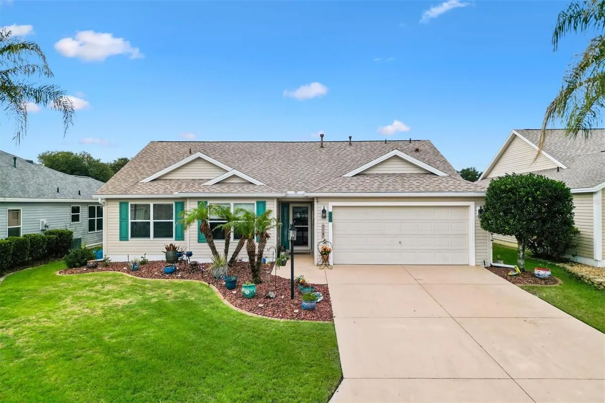 Property Slideshow image 1 of 36 | 640 mallory hill dr, The Villages, FL, 32162