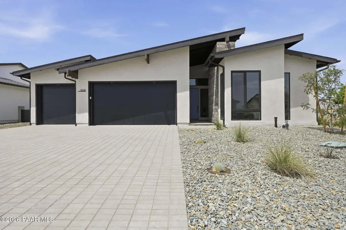 Property Slideshow image 1 of 31 | 5520 e edgar way, Prescott Valley, AZ, 86314