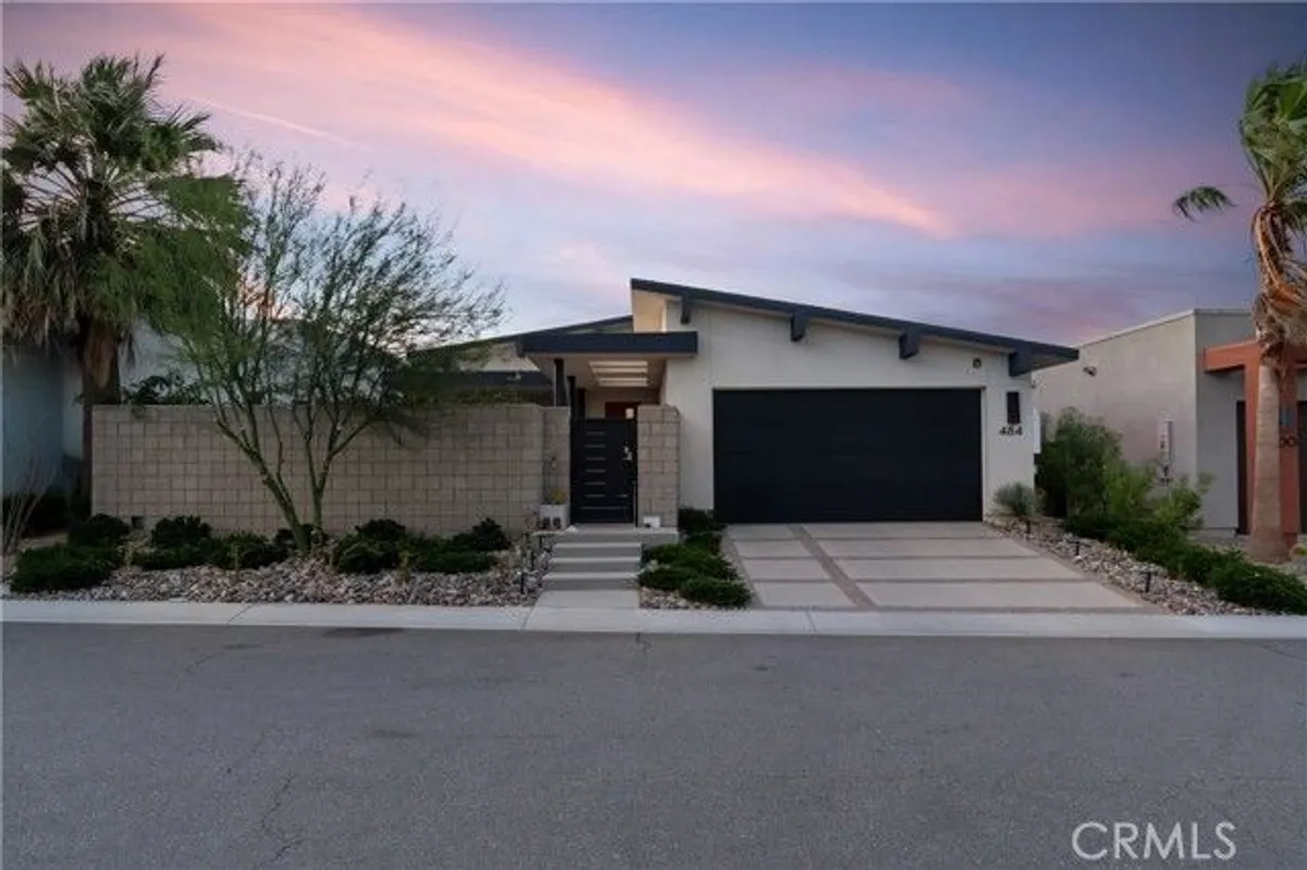 Property Slideshow image 1 of 62 | 484 fountain dr, Palm Springs, CA, 92262