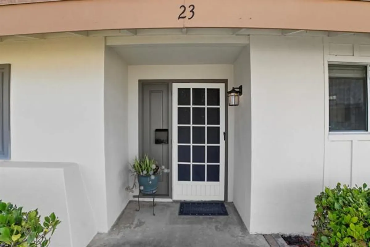 Property Slideshow image 1 of 23 | 3660 vista campana 23, Oceanside, CA, 92057
