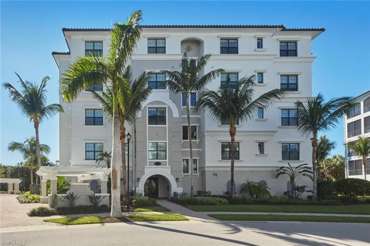 Property Slideshow image 1 of 20 | 4741 via del corso ln 202, Bonita Springs, FL, 34134
