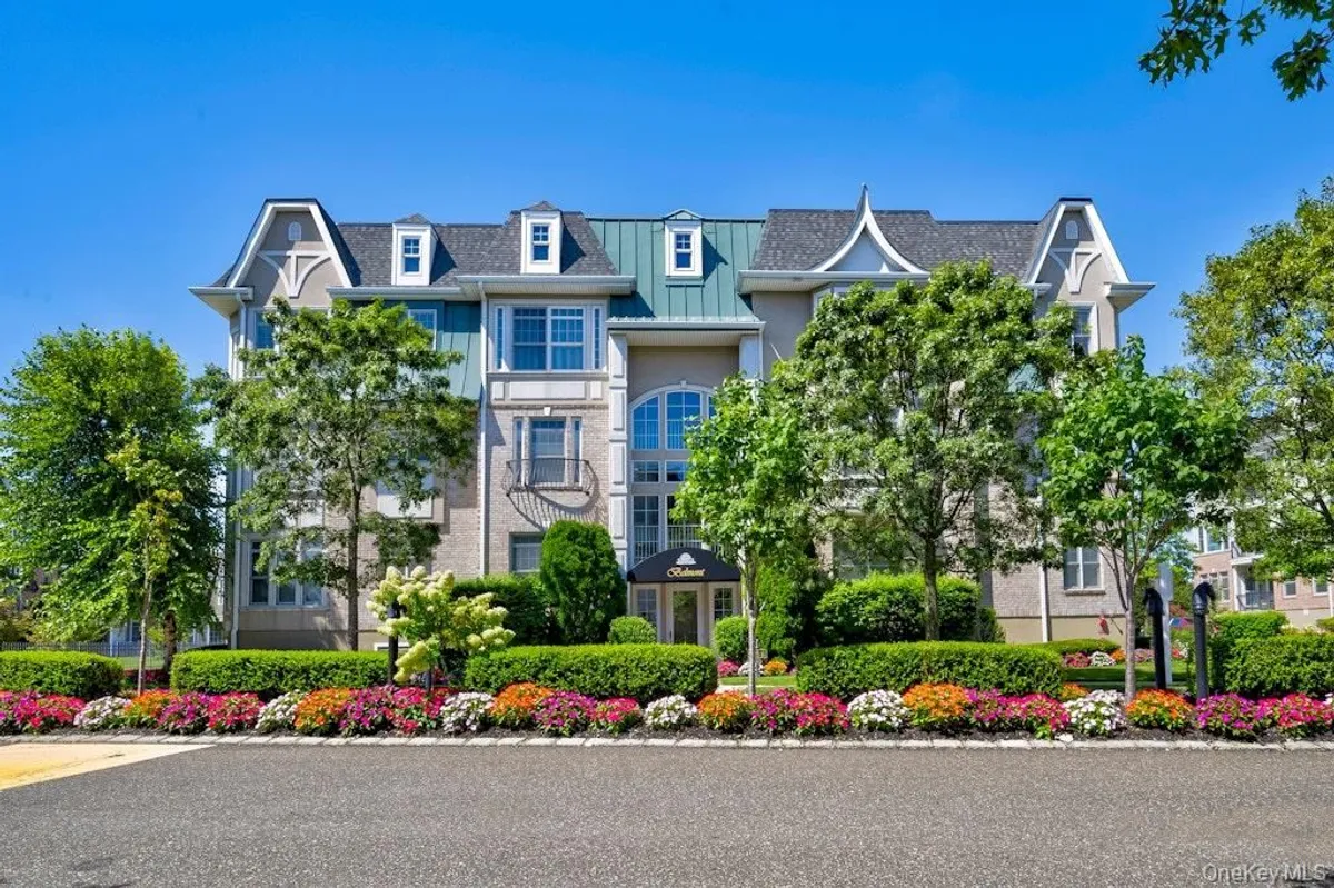 Property Slideshow image 1 of 16 | 323 roosevelt way, Westbury, NY, 11590