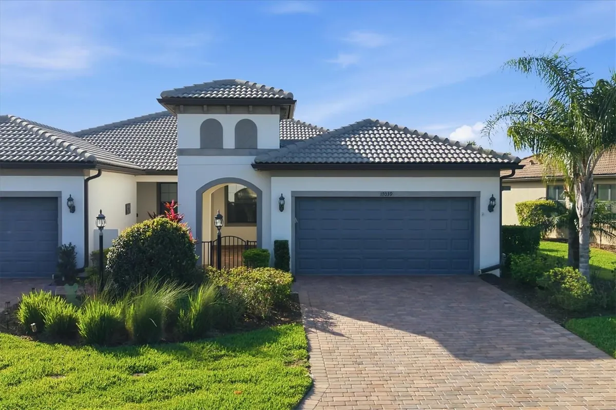 Property Slideshow image 1 of 68 | 17039 hampton falls ter, Bradenton, FL, 34202