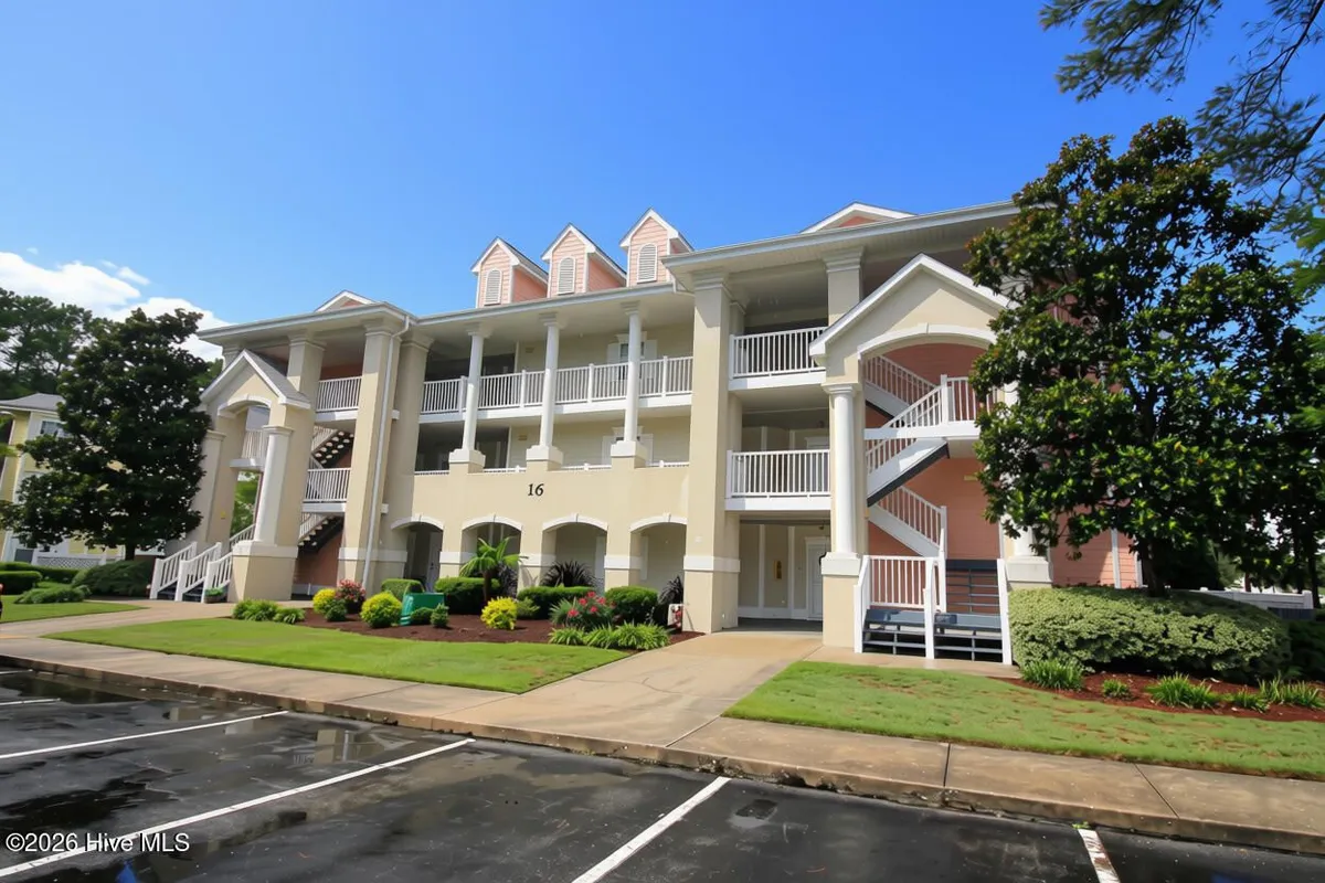 Property Slideshow image 1 of 29 | 330 s middleton dr 1602, Calabash, NC, 28467