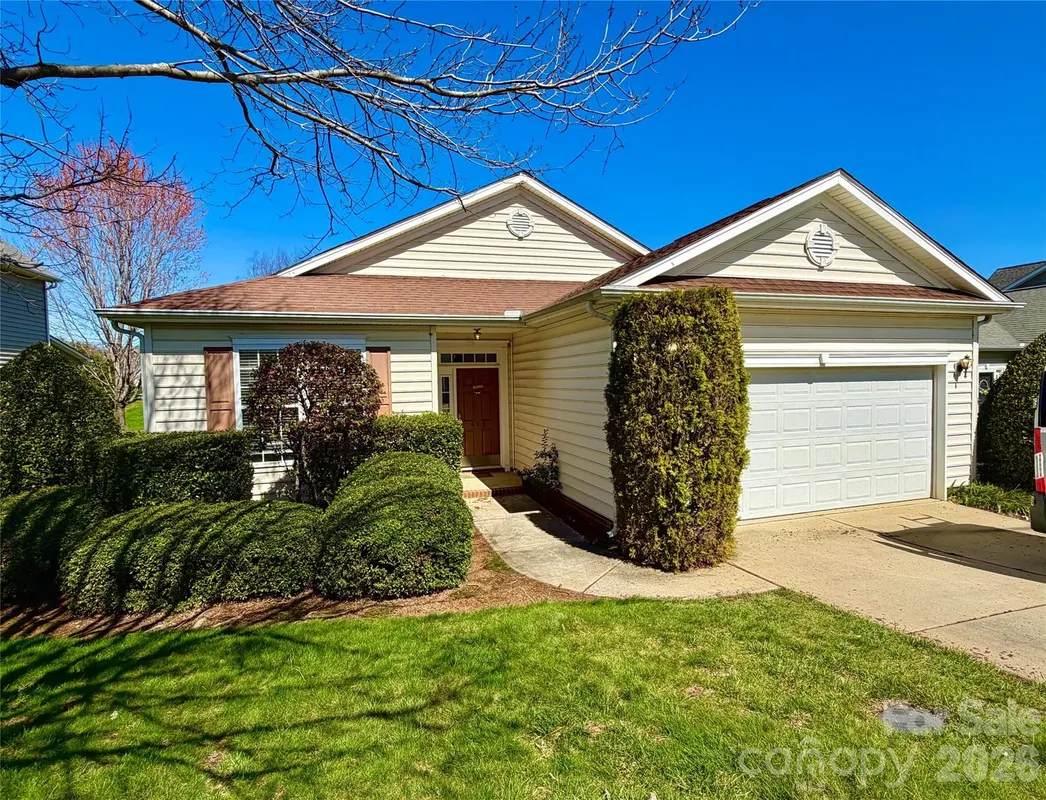 Property Slideshow image 1 of 3 | 415 garnet ct, Fort Mill, SC, 29708