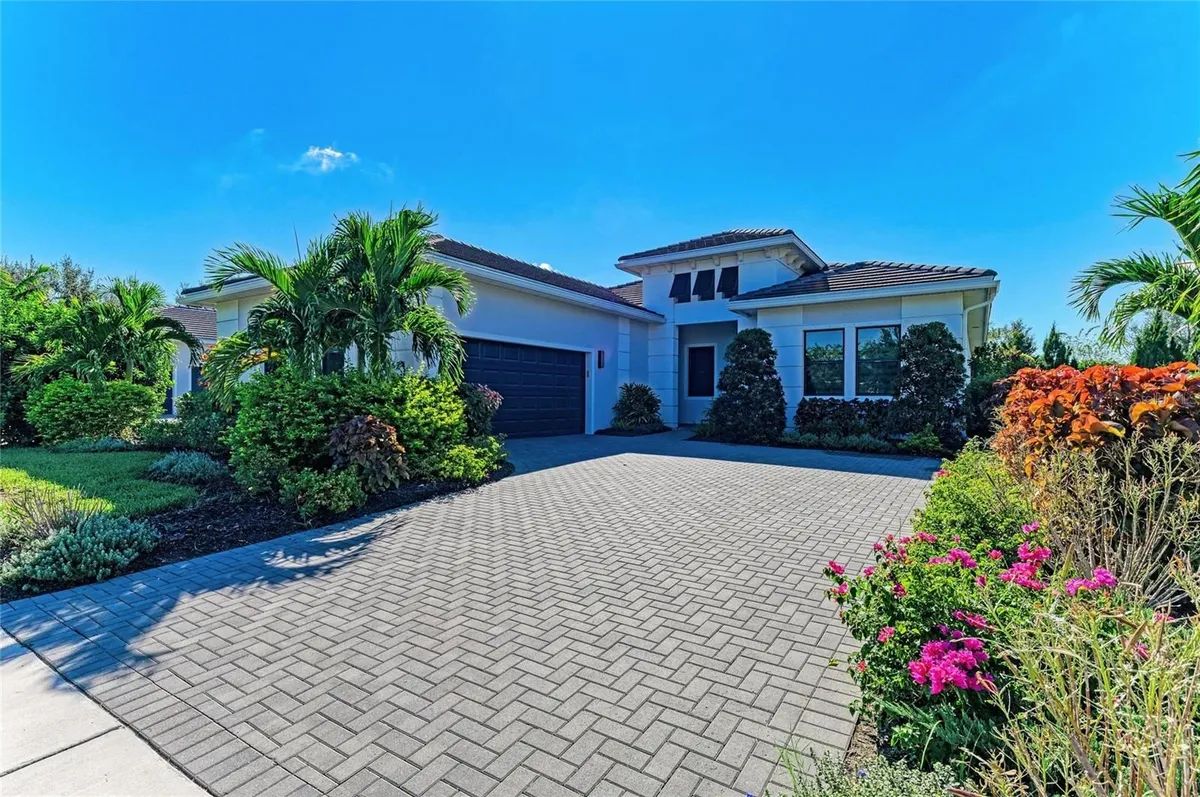 Property Slideshow image 1 of 39 | 17424 cresswind ter, Bradenton, FL, 34211