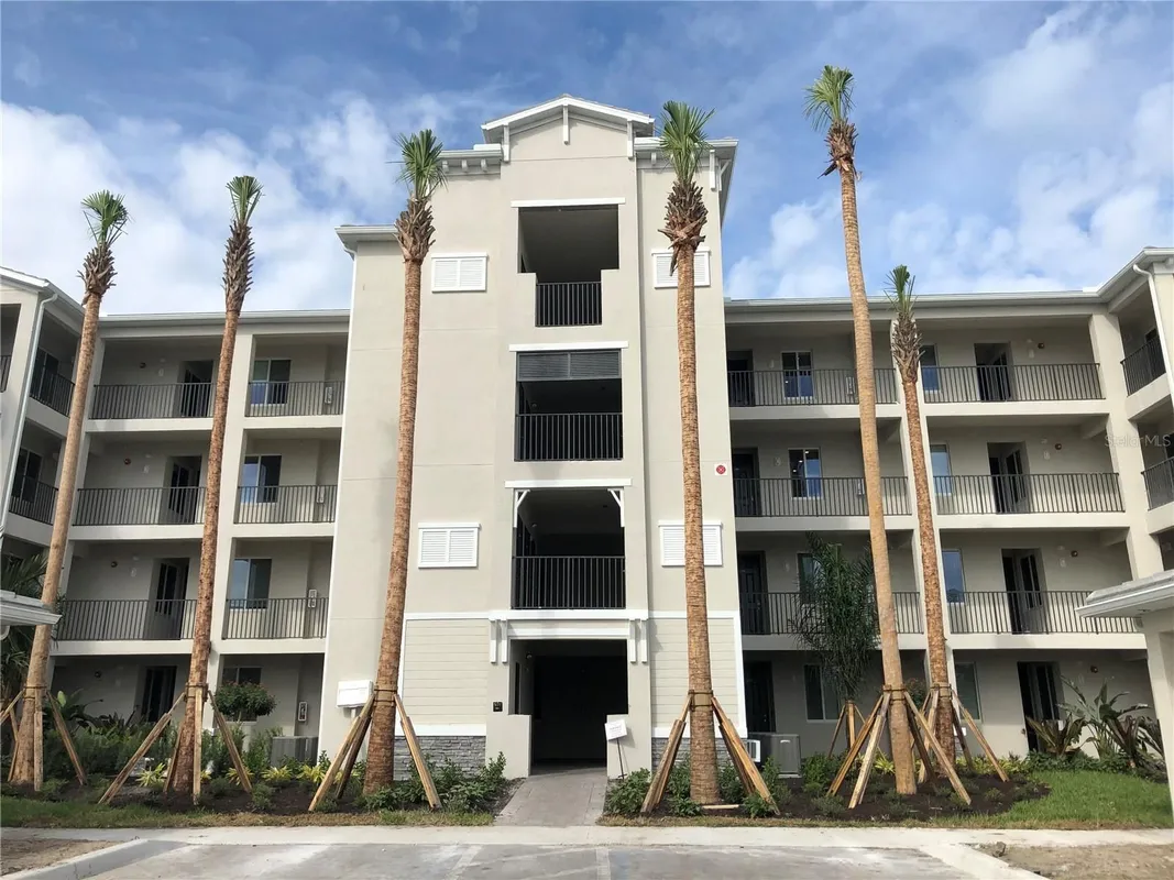 Property Slideshow image 1 of 19 | 1010 tidewater shores loop 206, Bradenton, FL, 34208