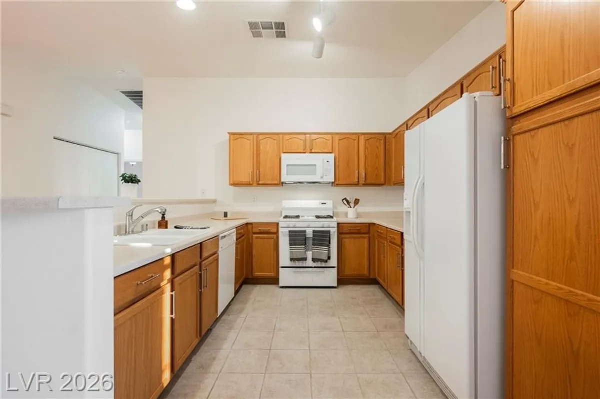 Property Slideshow image 1 of 18 | 4960 mascaro dr, Las Vegas, NV, 89122