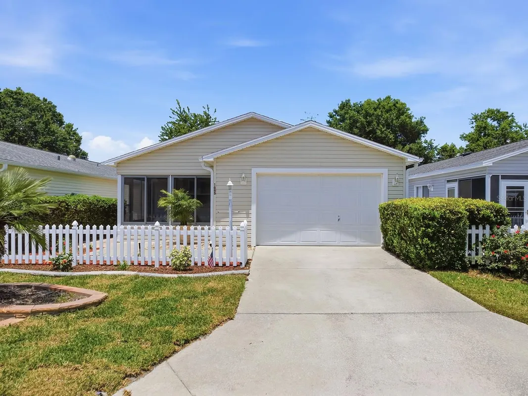 Property Slideshow image 1 of 24 | 1685 campos dr, The Villages, FL, 32162