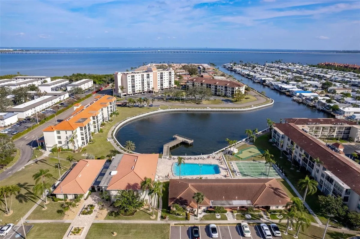 Property Slideshow image 1 of 40 | 19029 us highway 19 apt 25d, Clearwater, FL, 33764