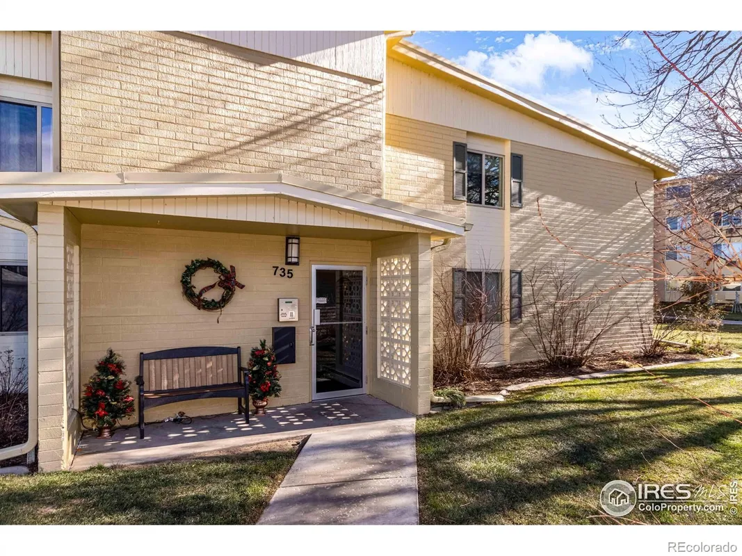 Property Slideshow image 1 of 29 | 735 s alton way, Denver, CO, 80247