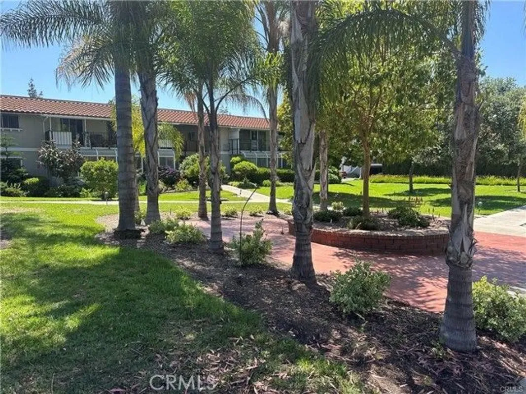 Property Slideshow image 1 of 17 | 967 calle aragon, Laguna Woods, CA, 92637