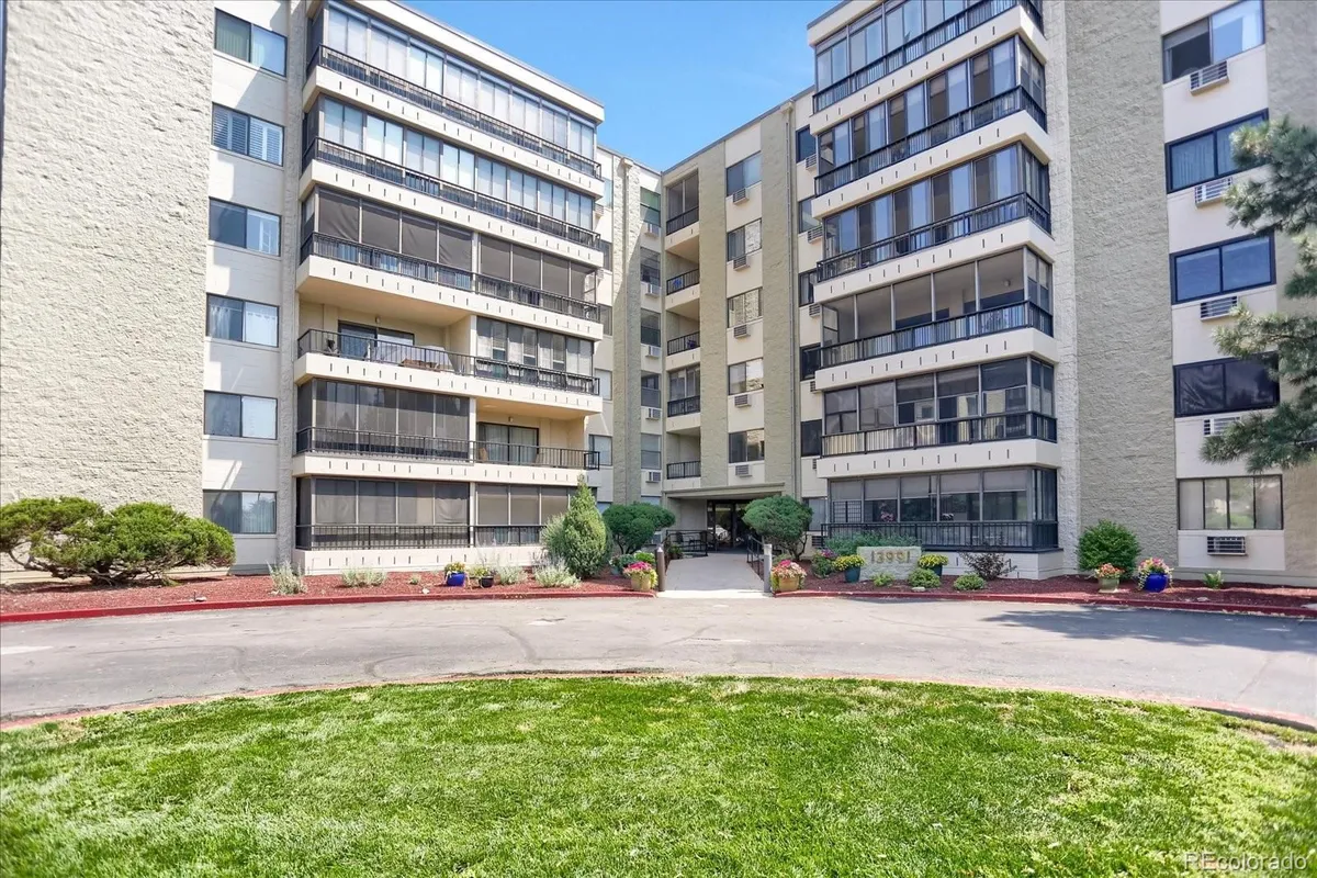 Property Slideshow image 1 of 30 | 13991 e marina dr apt 303, Aurora, CO, 80014