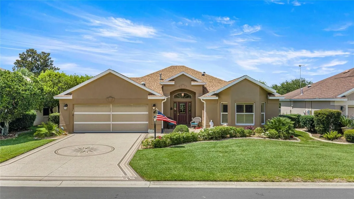 Property Slideshow image 1 of 44 | 8481 se 168th kittredge loop, The Villages, FL, 32162
