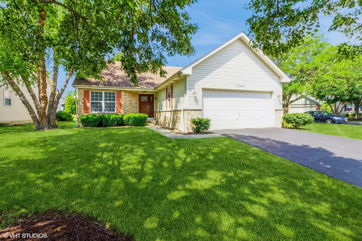 Property Slideshow image 1 of 23 | 13404 tall pines ln, Plainfield, IL, 60544