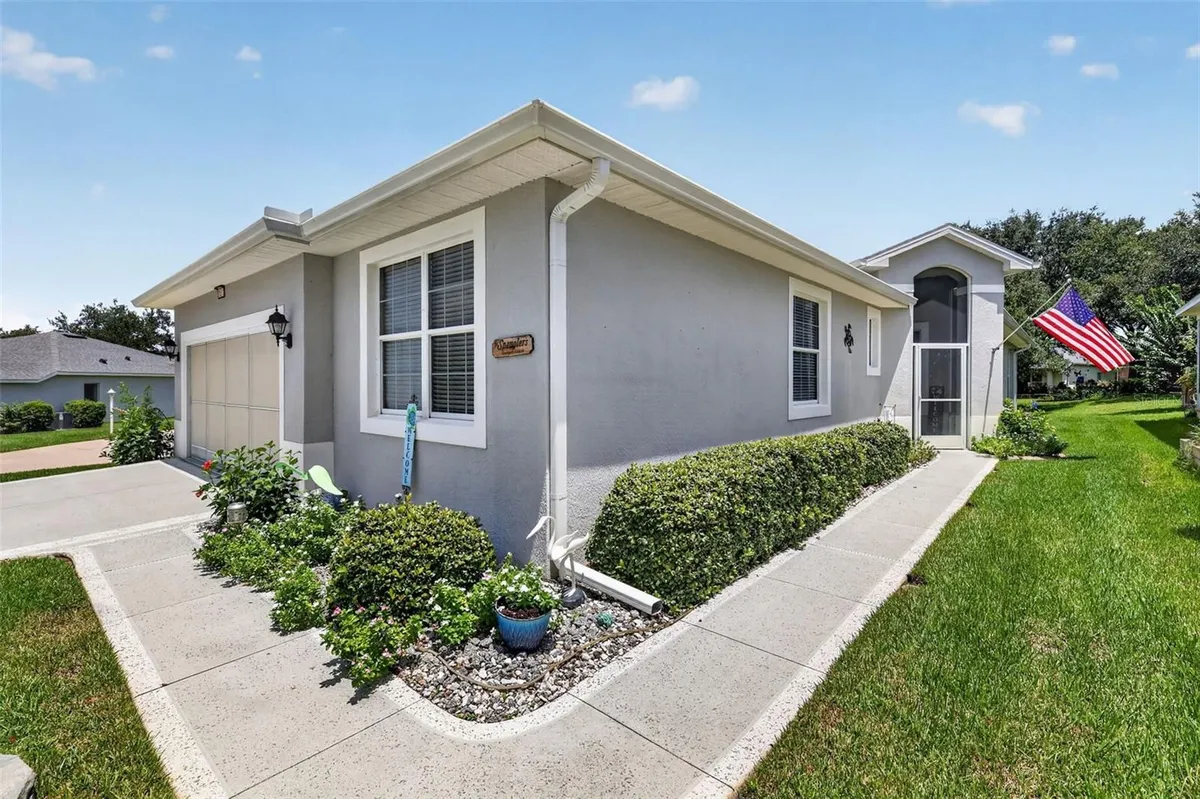 Property Slideshow image 1 of 70 | 20512 queen alexandra dr, Leesburg, FL, 34748