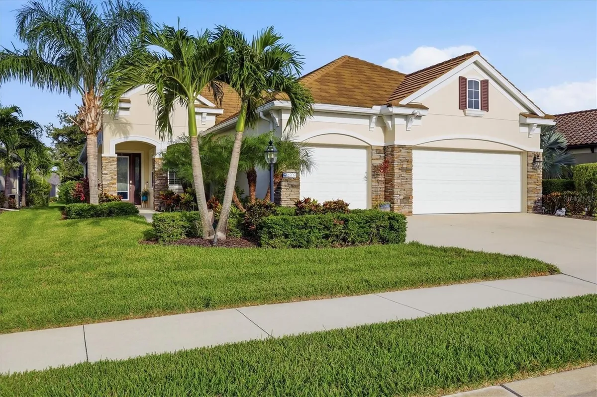 Property Slideshow image 1 of 88 | 4209 midnight blue run, Bradenton, FL, 34211