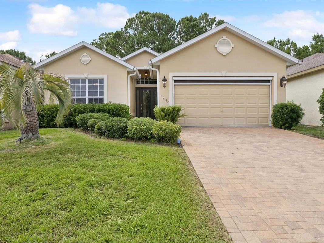 Property Slideshow image 1 of 82 | 10187 holly berry dr, Weeki Wachee, FL, 34613