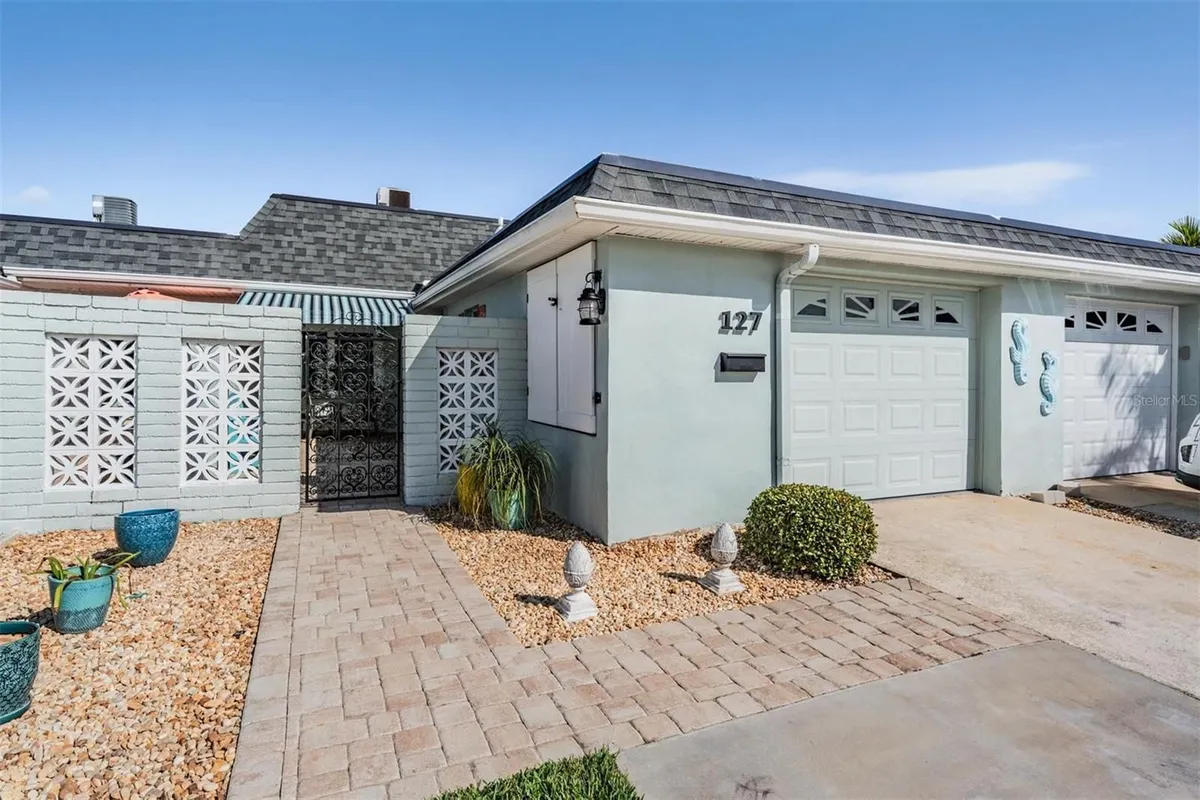 Property Slideshow image 1 of 27 | 127 boca ciega point blvd n, St Petersburg, FL, 33708