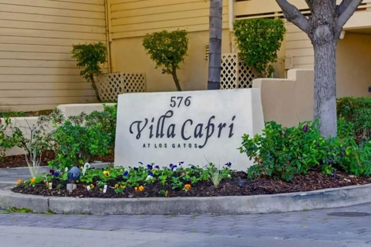Property Slideshow image 1 of 49 | 576 w parr ave 3, Los Gatos, CA, 95032