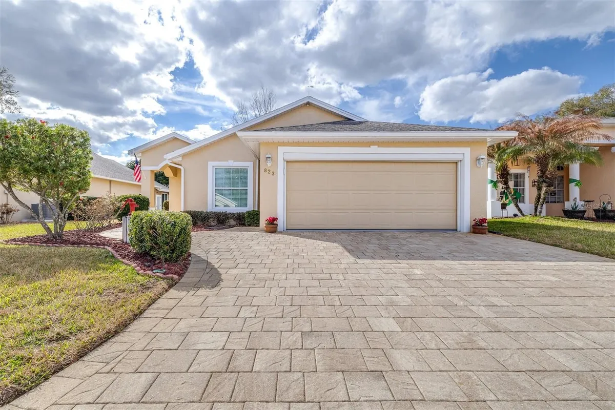 Property Slideshow image 1 of 58 | 823 cunningham dr, Davenport, FL, 33837
