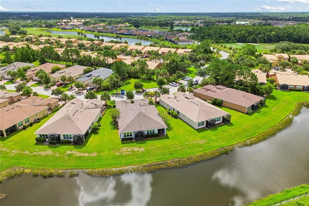 Property Slideshow image 1 of 46 | 3491 fallbrook dr, Poinciana, FL, 34759