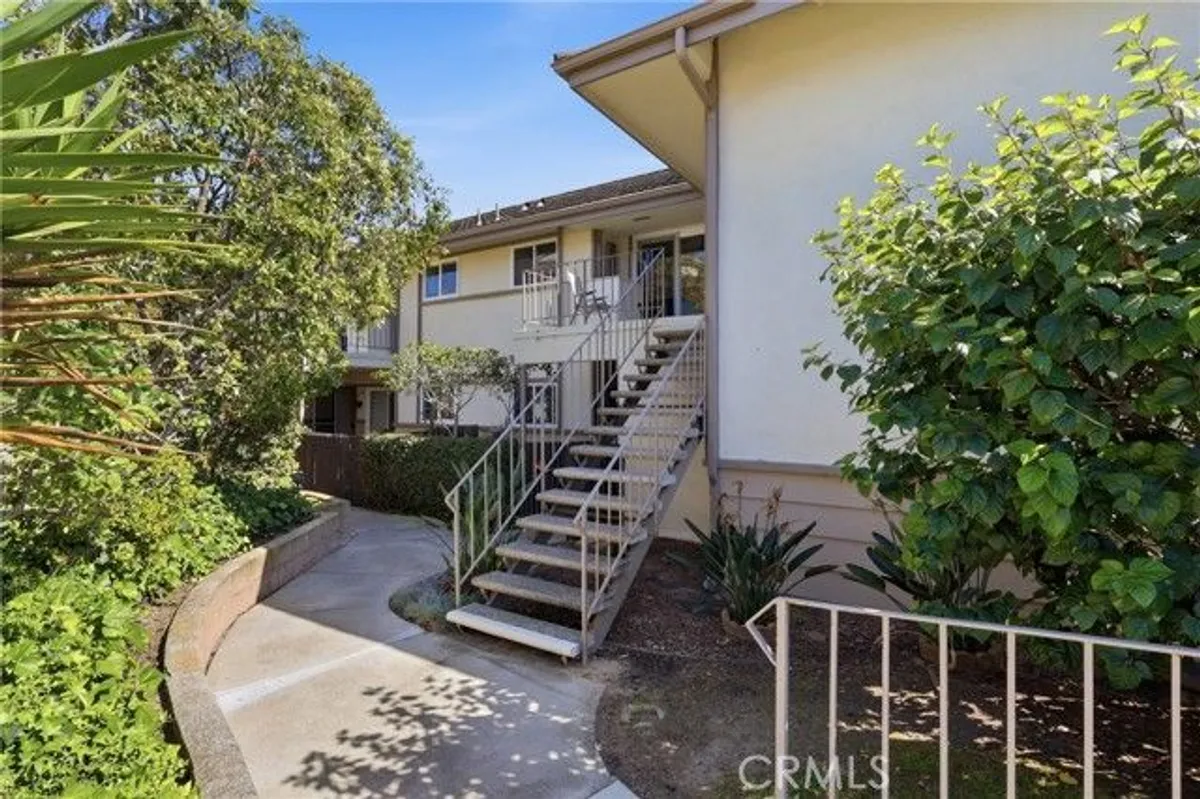 Property Slideshow image 1 of 17 | 22843 nadine cir b, Torrance, CA, 90505