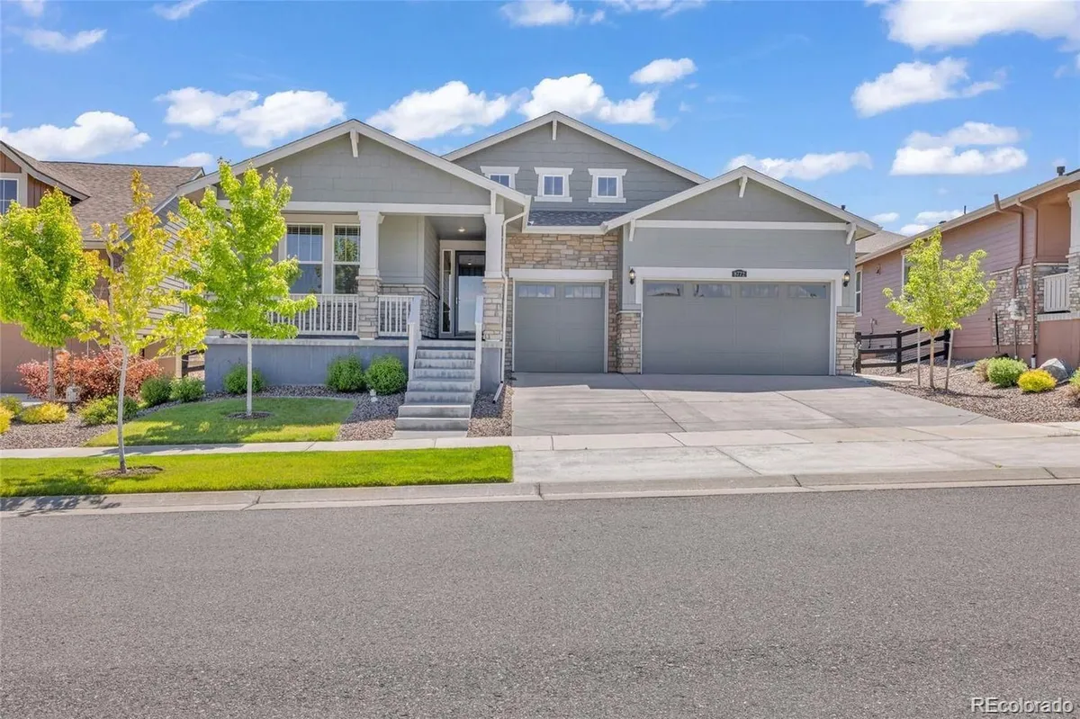 Property Slideshow image 1 of 33 | 8772 s sicily ct, Aurora, CO, 80016