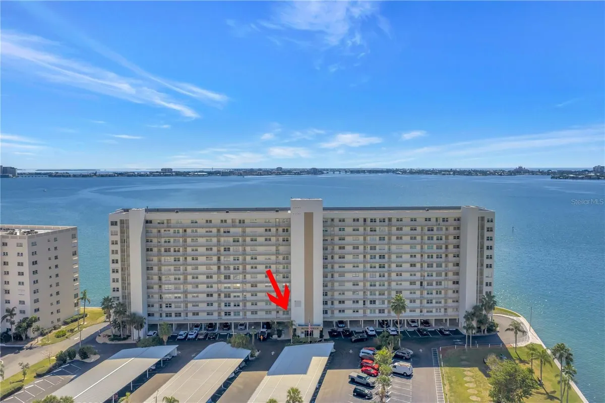 Property Slideshow image 1 of 20 | 6060 shore blvd 106, Gulfport, FL, 33707