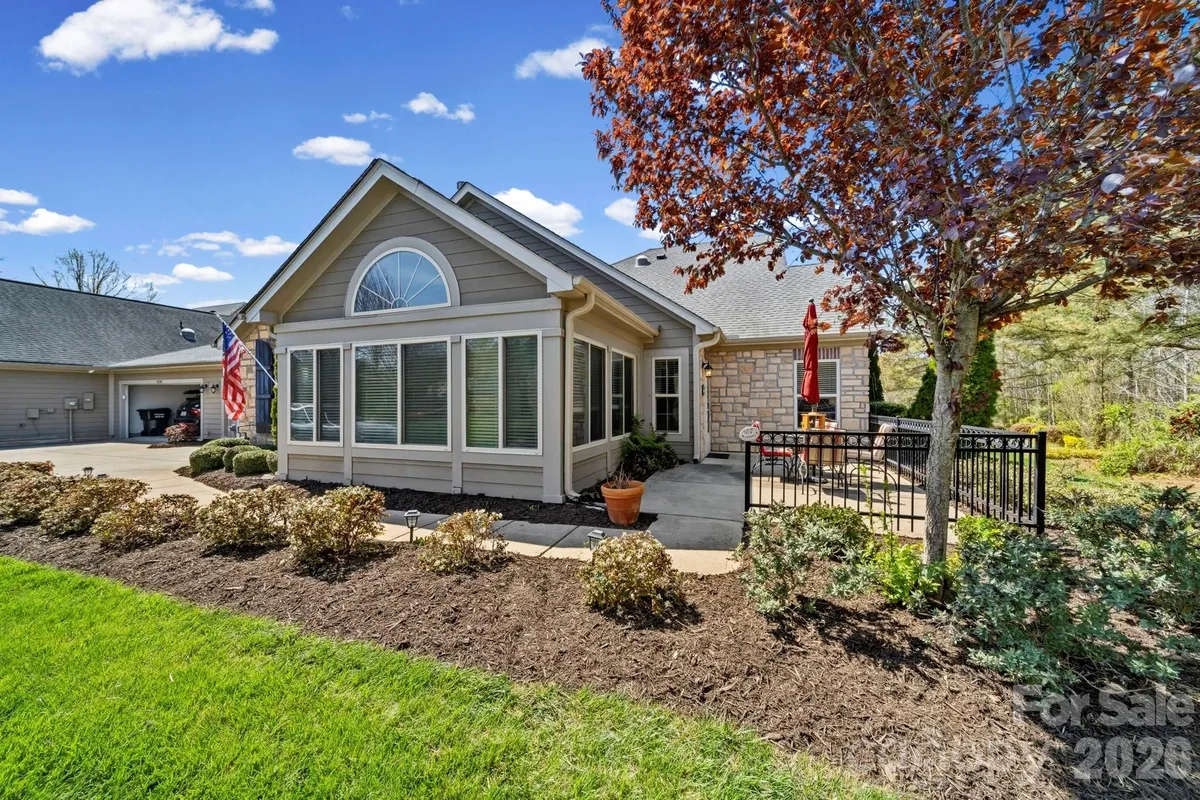 Property Slideshow image 1 of 35 | 5224 polo gate blvd, Charlotte, NC, 28216