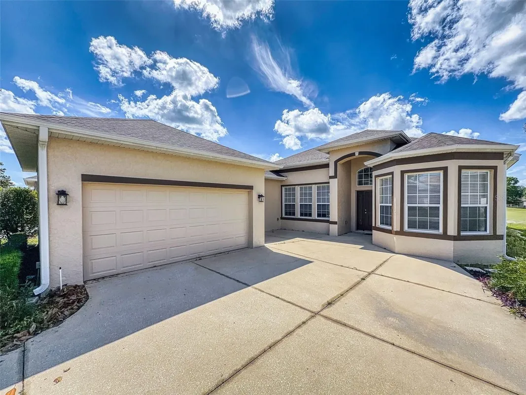 Property Slideshow image 1 of 30 | 12066 se 176 loop, Summerfield, FL, 34491